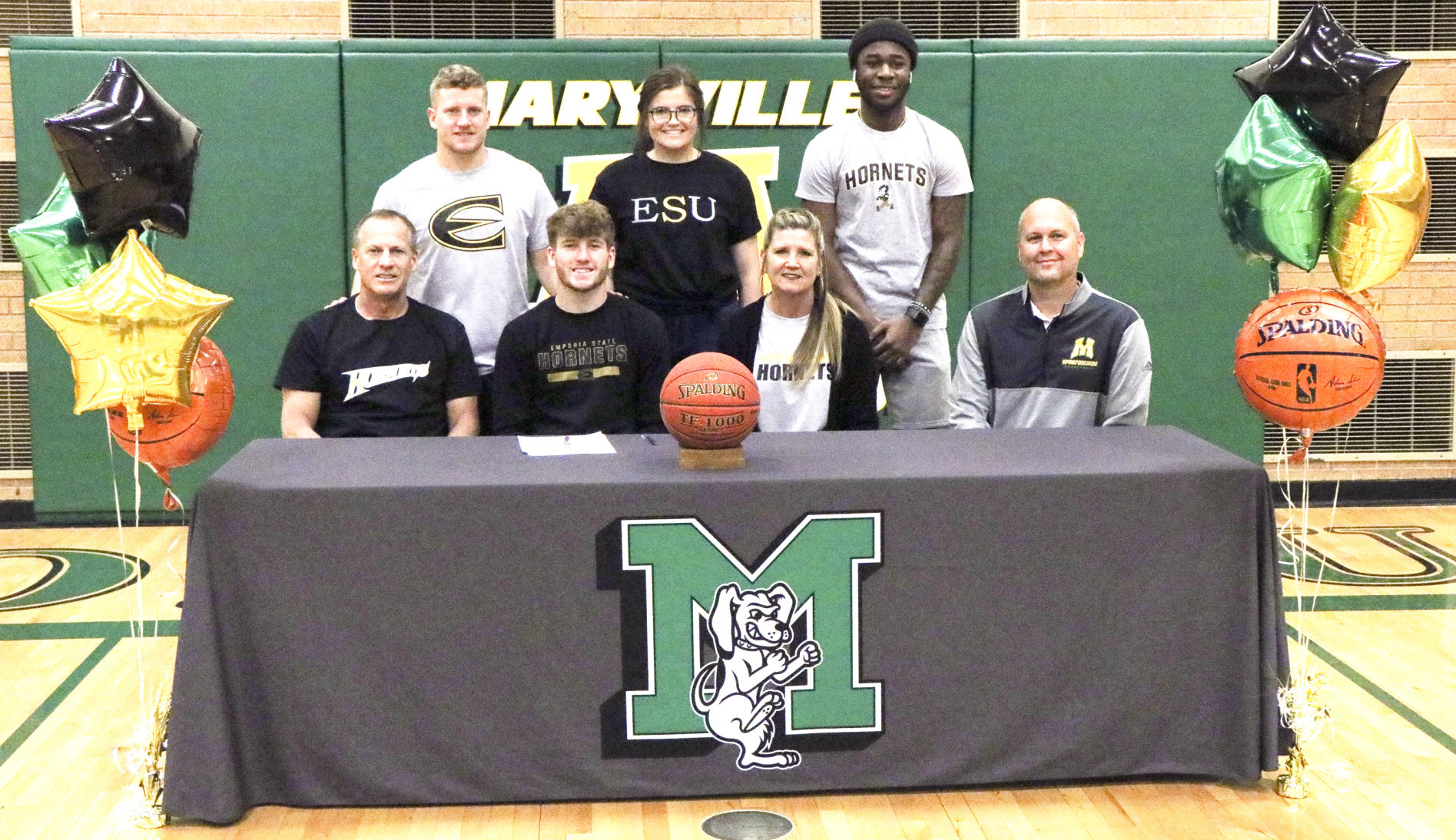 Oglesby signs to play at Emporia State
